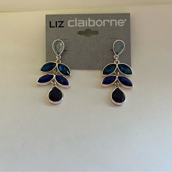 Liz Claiborne Pierced Earring’s - Picture 1 of 4